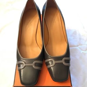Hermes heels size 39